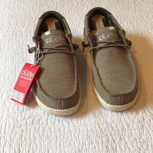 Hey Dude Wally Sox Collection Size 9 in Sand color